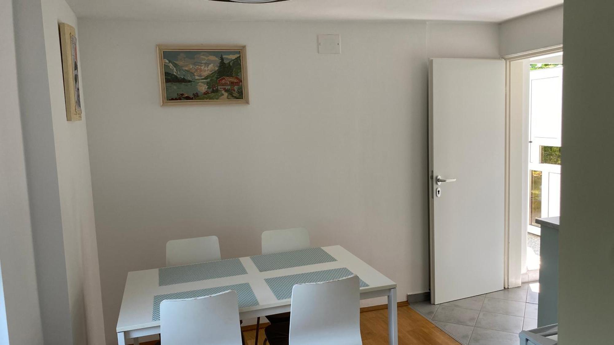 Semper Liberi Lägenhet Maribor Exteriör bild