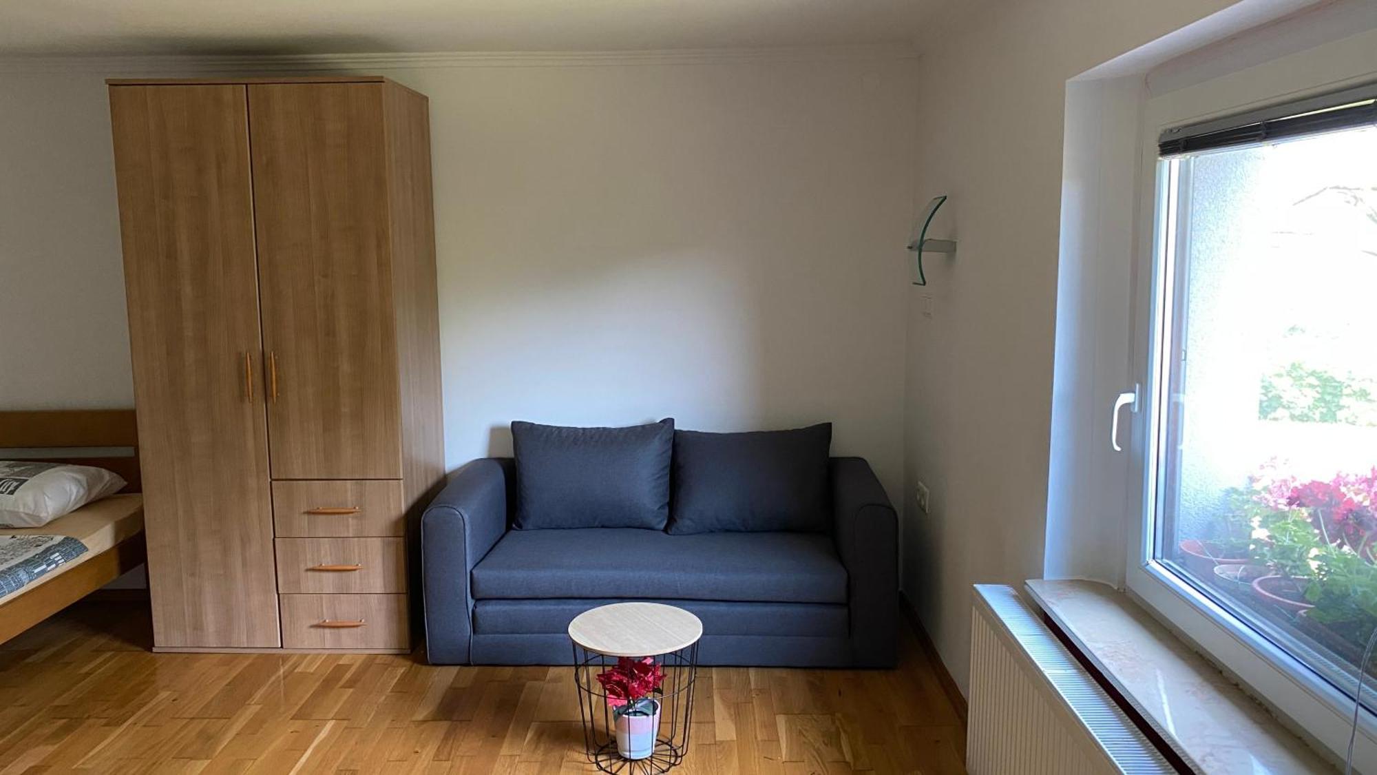 Semper Liberi Lägenhet Maribor Exteriör bild