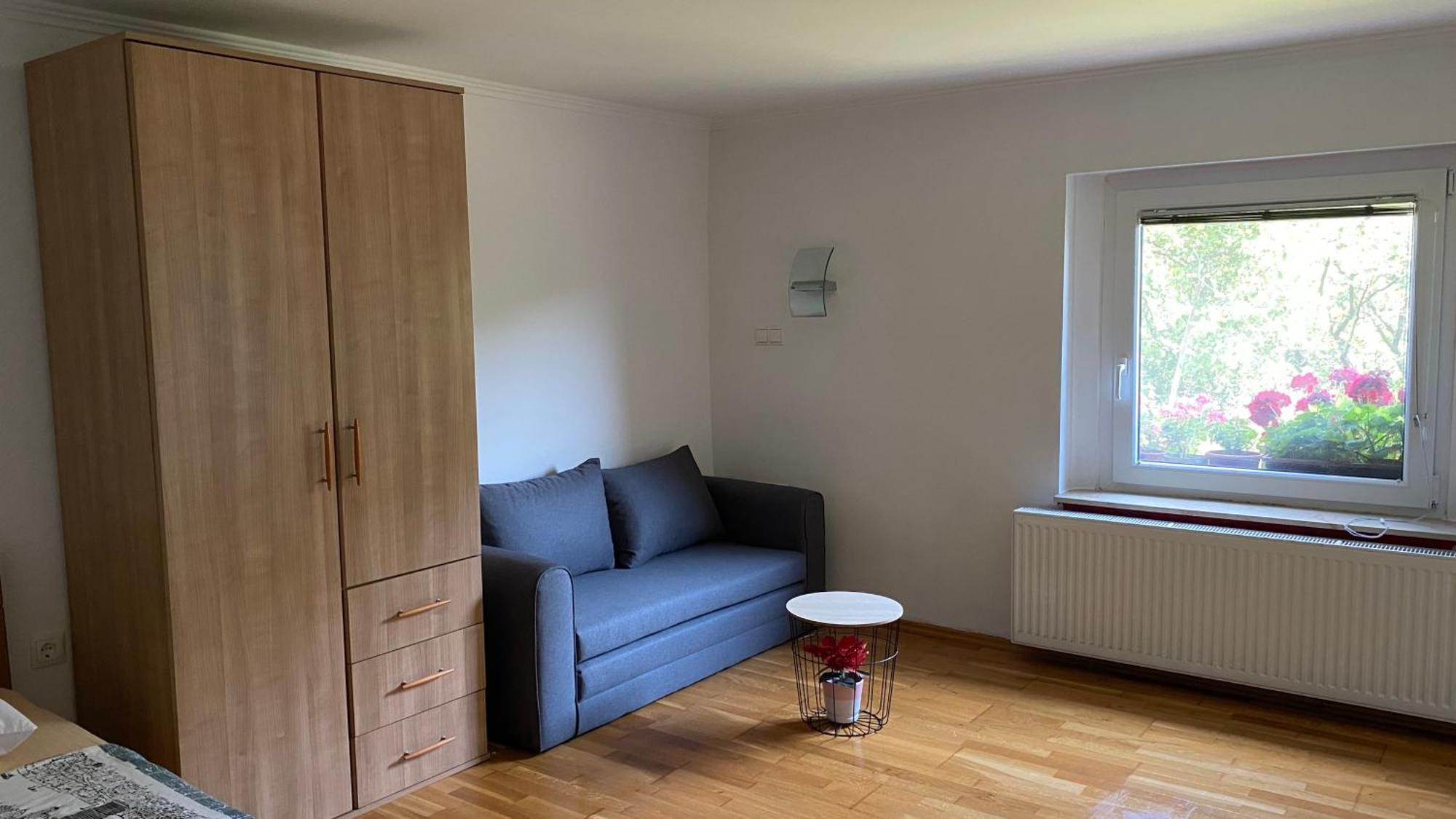 Semper Liberi Lägenhet Maribor Exteriör bild